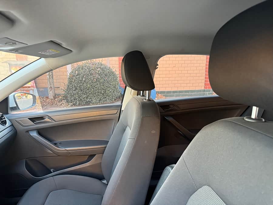 Jetta Jetta 2019 car image #16