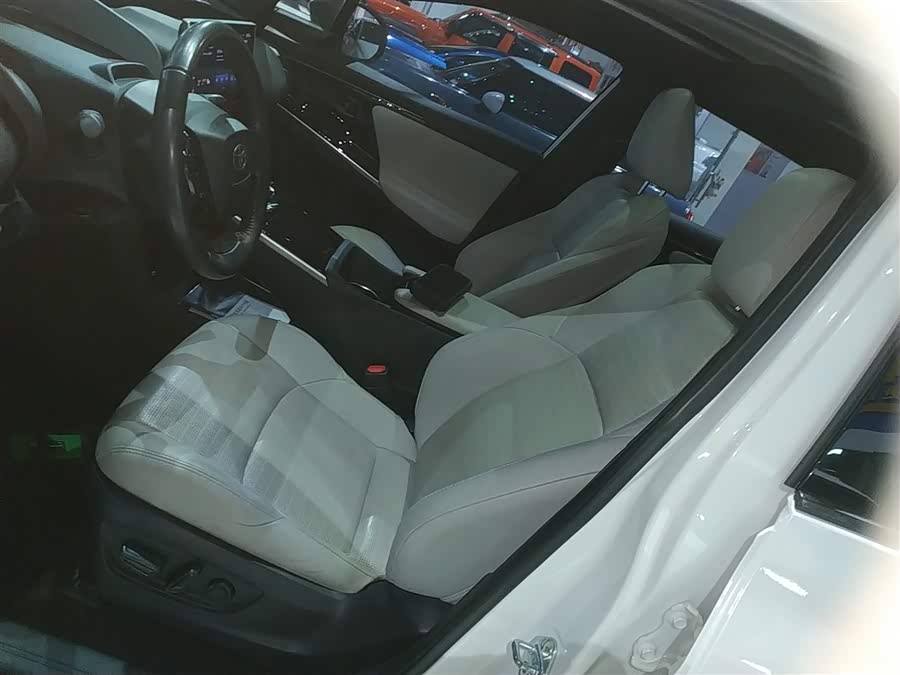 Toyota bZ4X 2022 immagine di auto #16