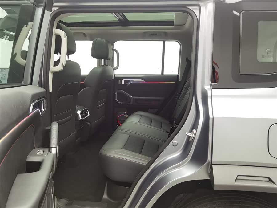 Jetour Traveller 2024 car image #16