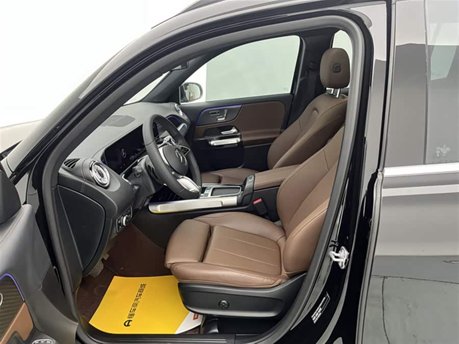 Mercedes-Benz GLB Class 2024 #16 Mercedes-Benz GLB Class 2024 car image #16