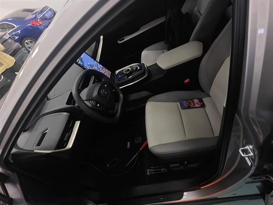 Toyota bZ3 2023 immagine di auto #16