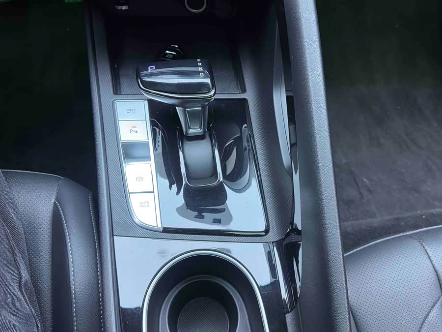 Hyundai Elantra 2021 #16 Hyundai Elantra 2021 car image #16
