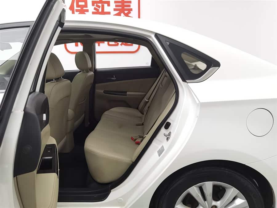 Changan Eado 2014 car image #16