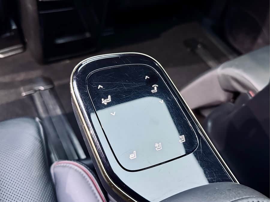 GAC Trumpchi GS5 2019 car image #16