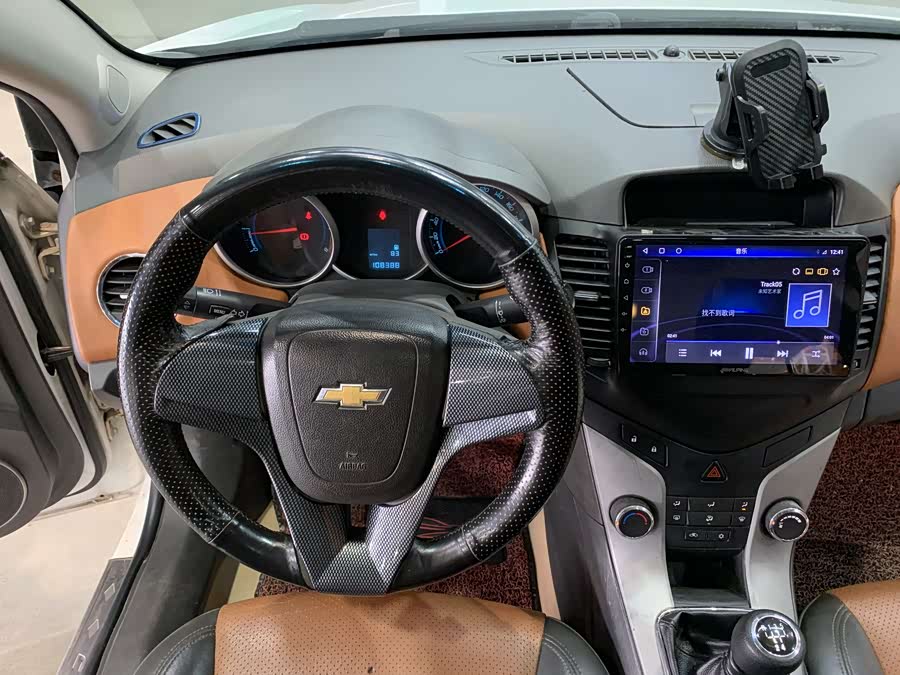 Chevrolet Cruze 2012 изображение автомобиля #16