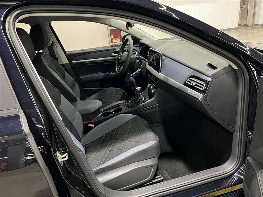 Volkswagen Lavida 2022 car image #16