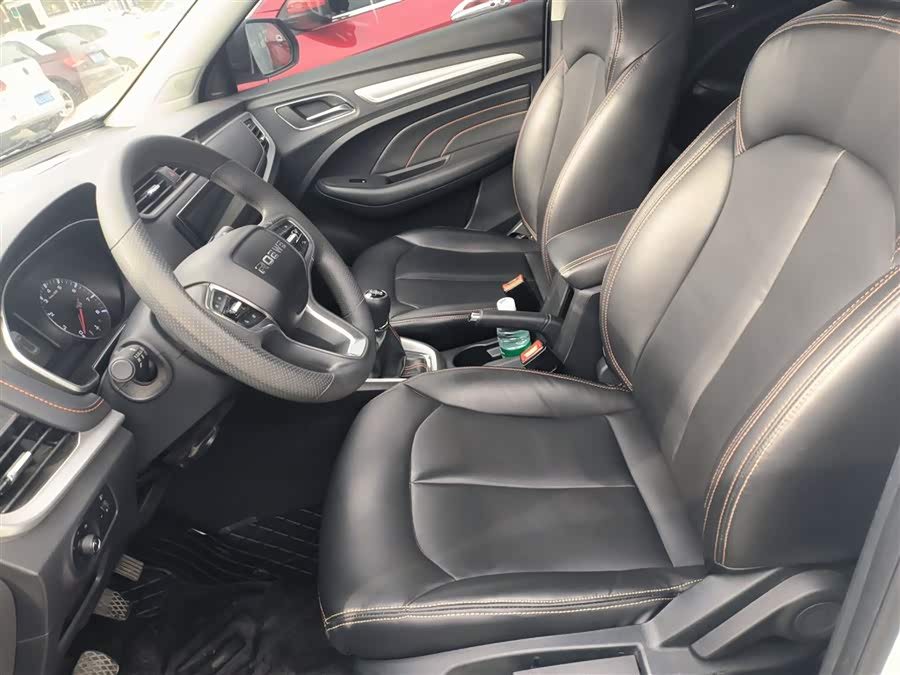 Roewe RX3 2021 car image #16