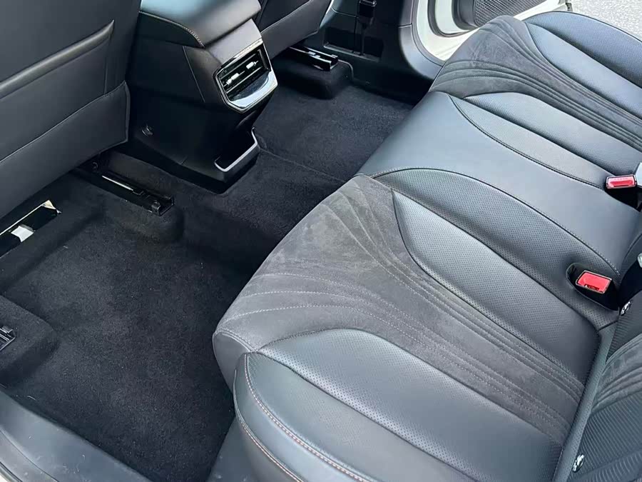 Roewe D5X DMH 2024 car image #16