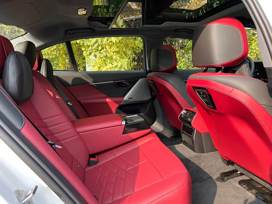 BMW i5 2025 immagine di auto #16