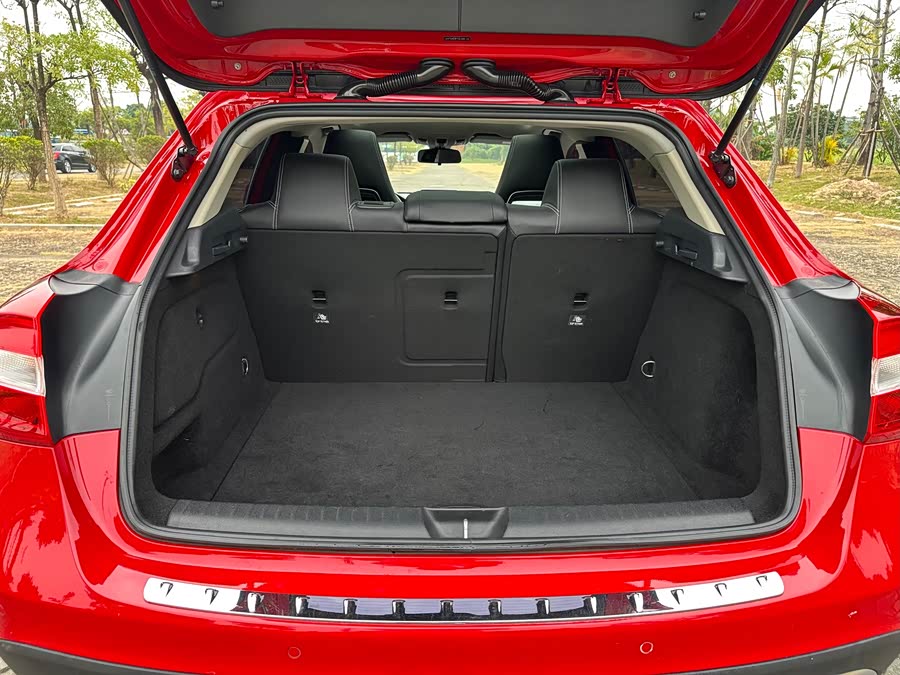 Mercedes-Benz GLA Class 2016 car image #16