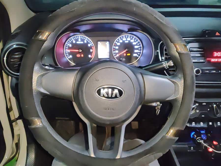 起亚 焕驰 2018 汽车图片 #16