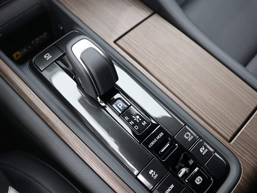 Toyota Crown 2025 immagine di auto #16