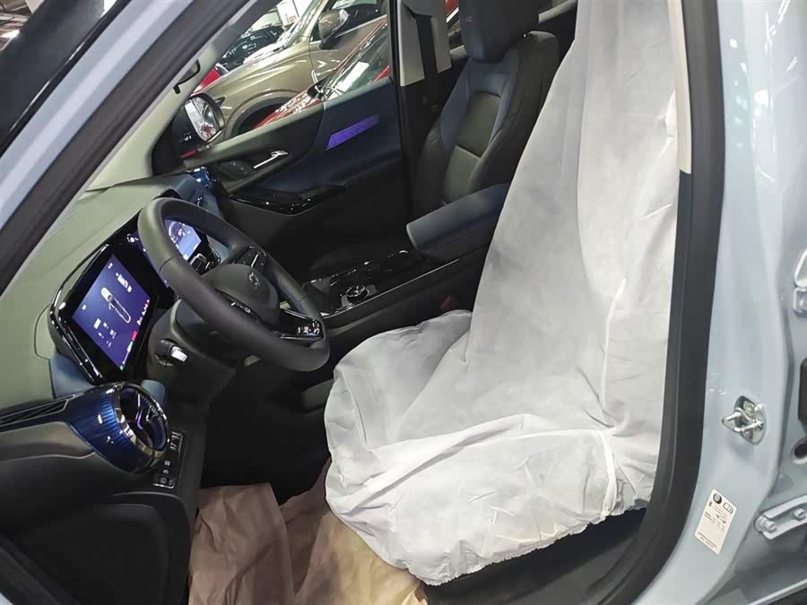 Chevrolet Equinox Plus 2025 car image #16