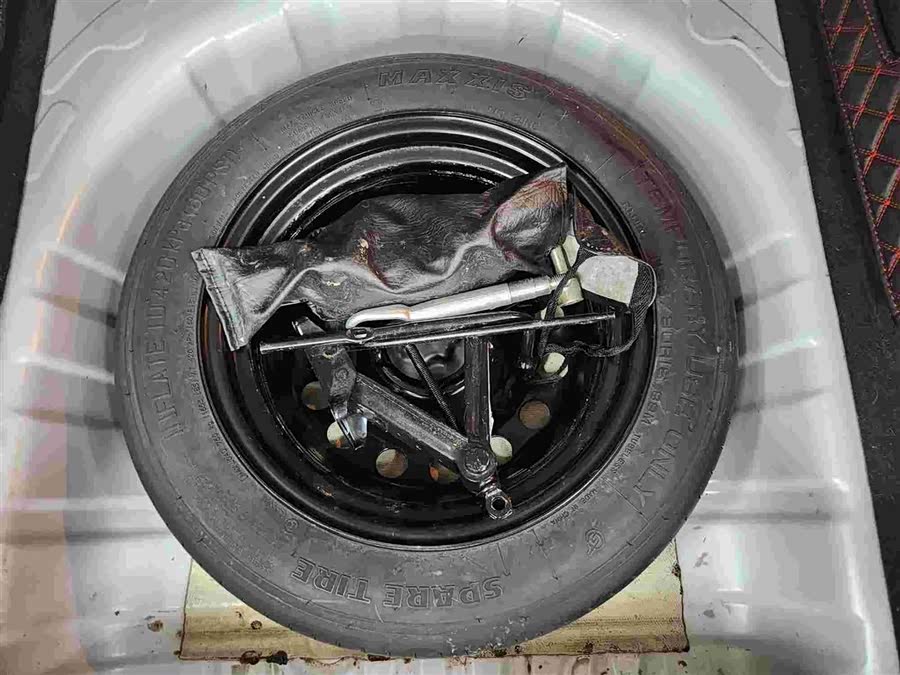 Roewe RX3 2018 изображение автомобиля #16