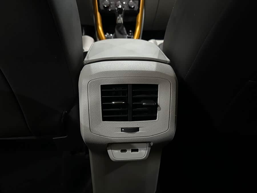 Volkswagen T-Cross 2021 #16 Volkswagen T-Cross 2021 car image #16