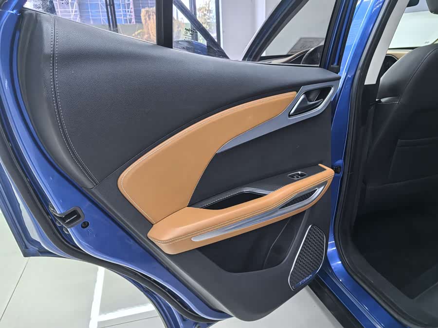 众泰 众泰T300 2017 汽车图片 #16