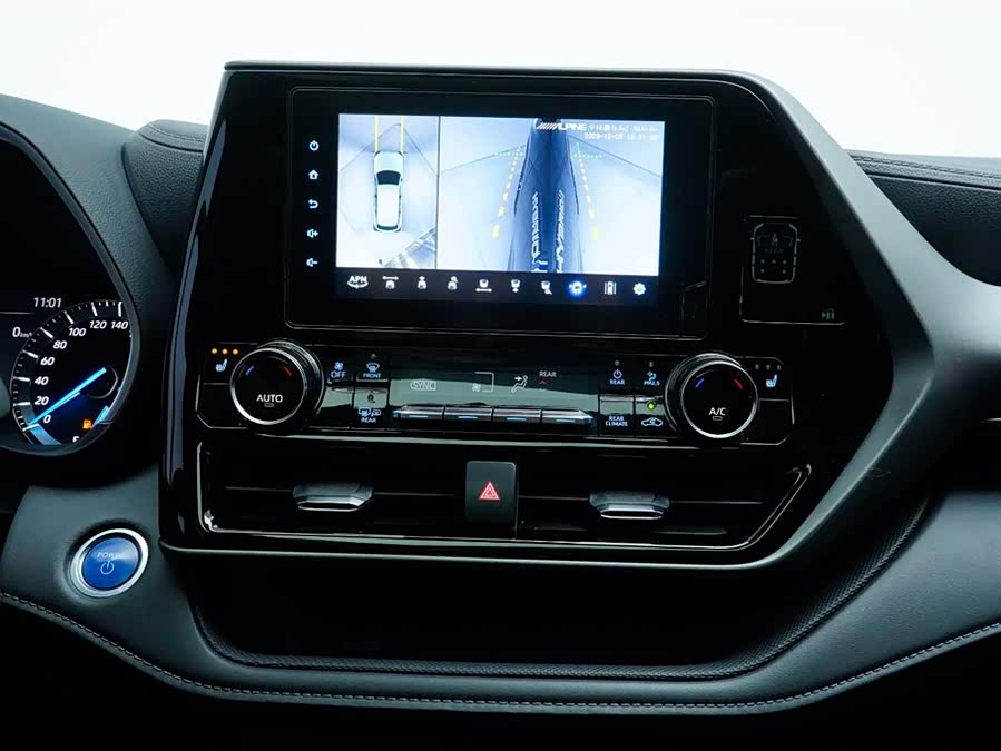 Toyota Crown Kluger 2023 #16 Toyota Crown Kluger 2023 car image #16