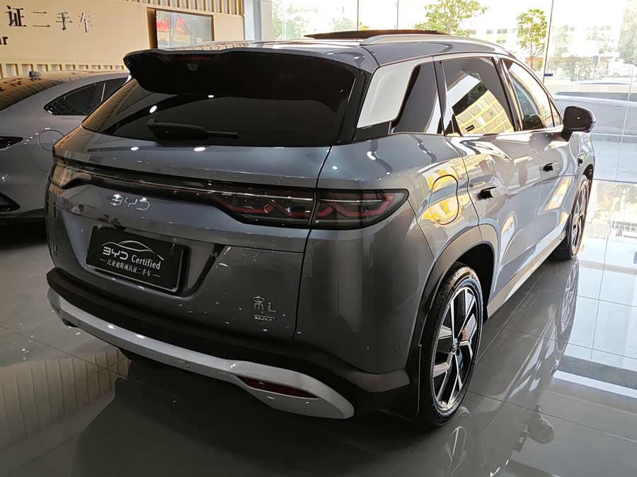 BYD SongL DM-i 2025 car image #16