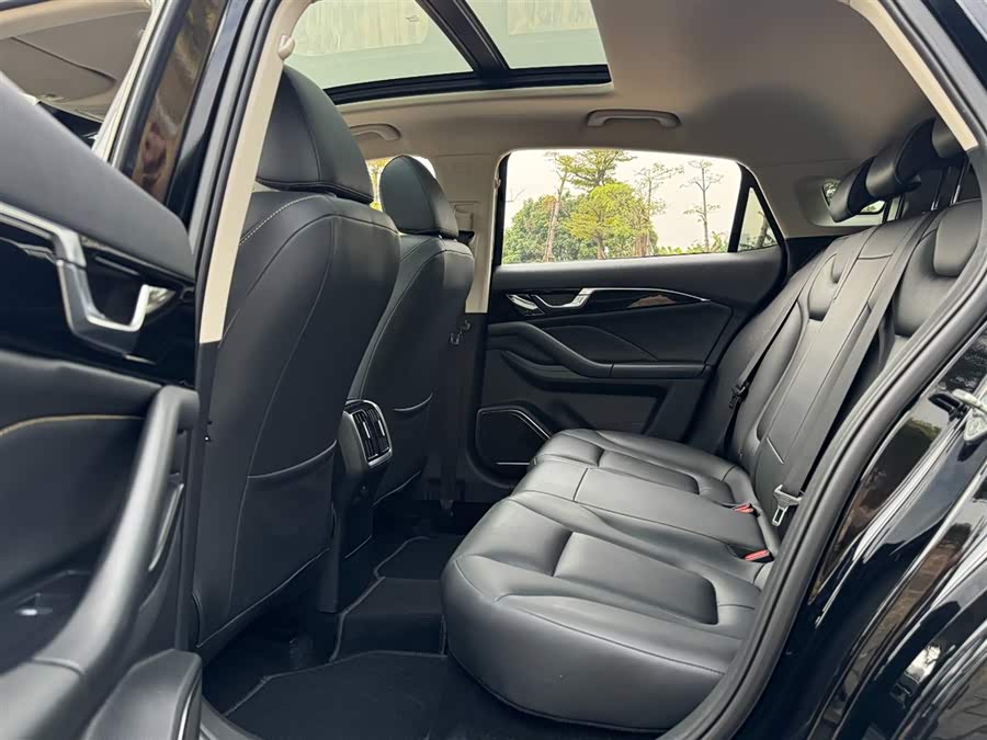 奔腾 奔腾B70 2023 汽车图片 #16