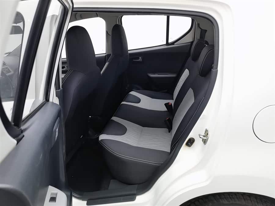 Suzuki 2014 car image #16