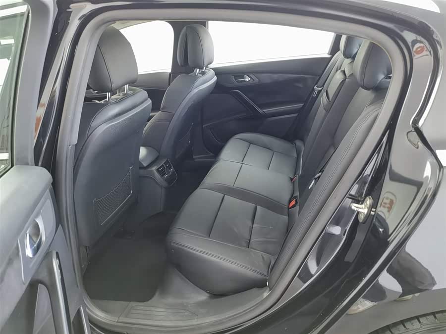 Peugeot 508 2014 car image #16