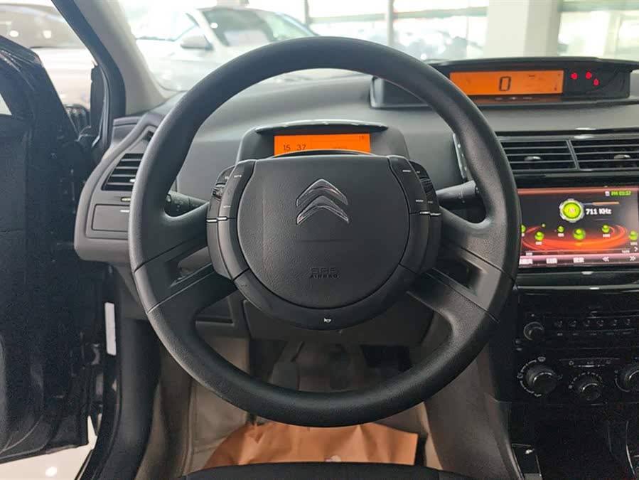 Citroen C-Quatre 2013 car image #16