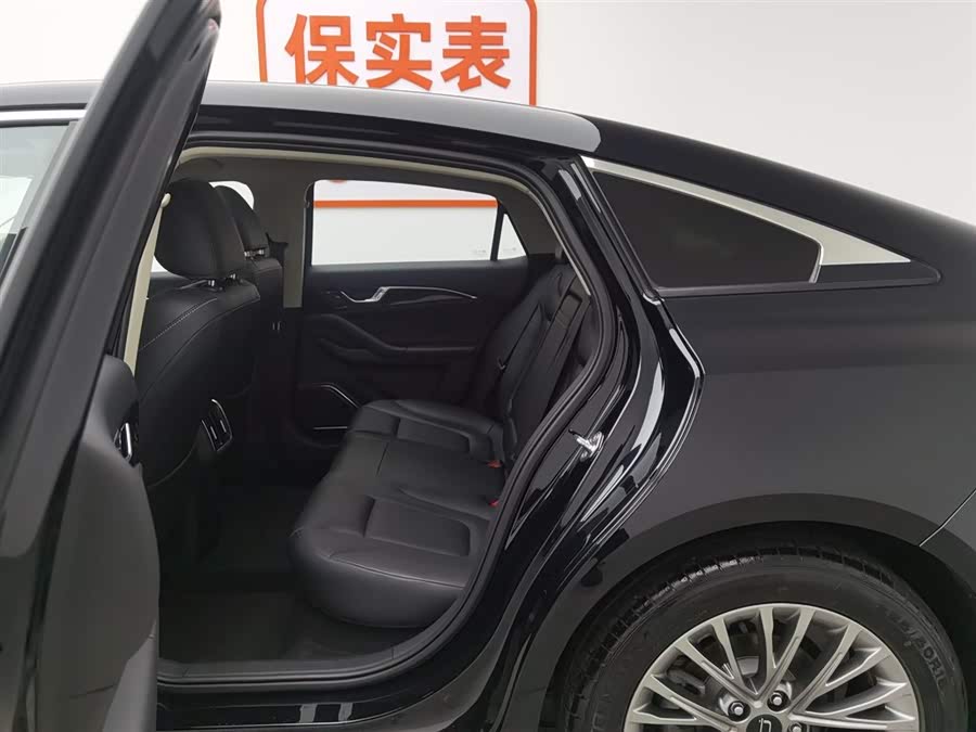 2023 car image #16
