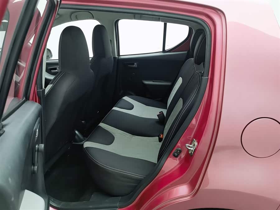 Suzuki 2014 car image #16