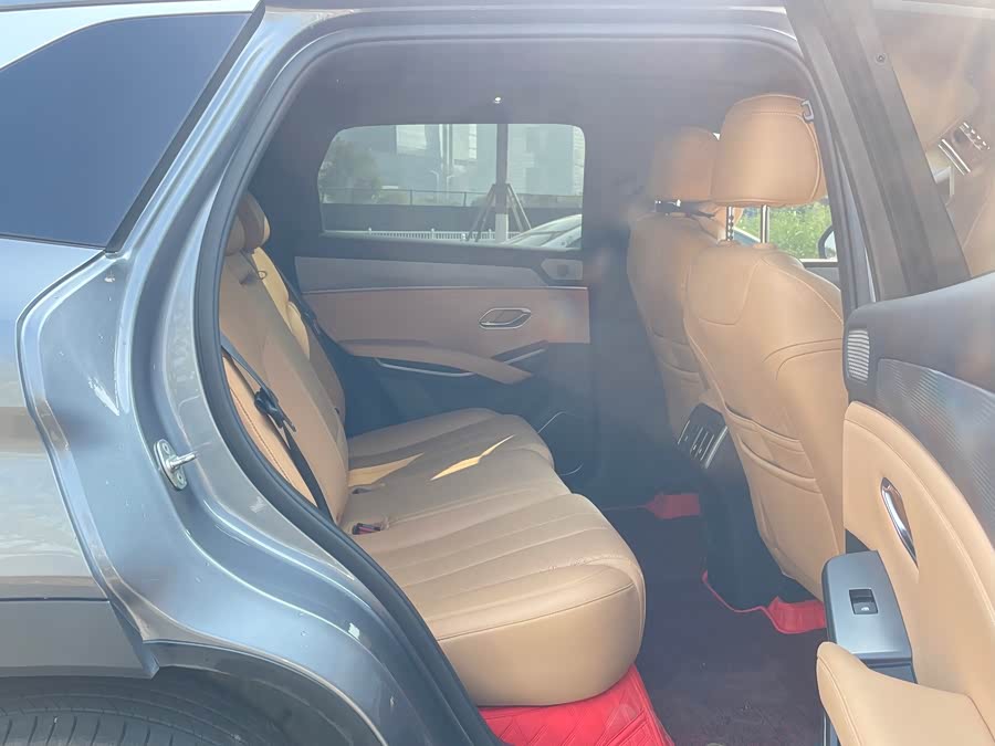 BYD SongL DM-i 2024 car image #16
