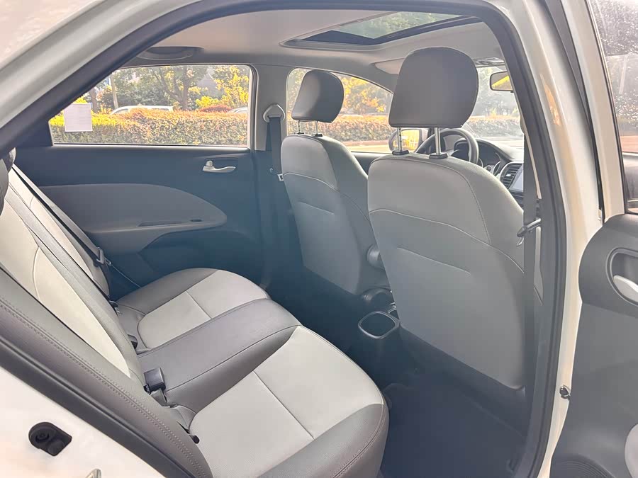 Kia 2019 #16 Kia 2019 car image #16