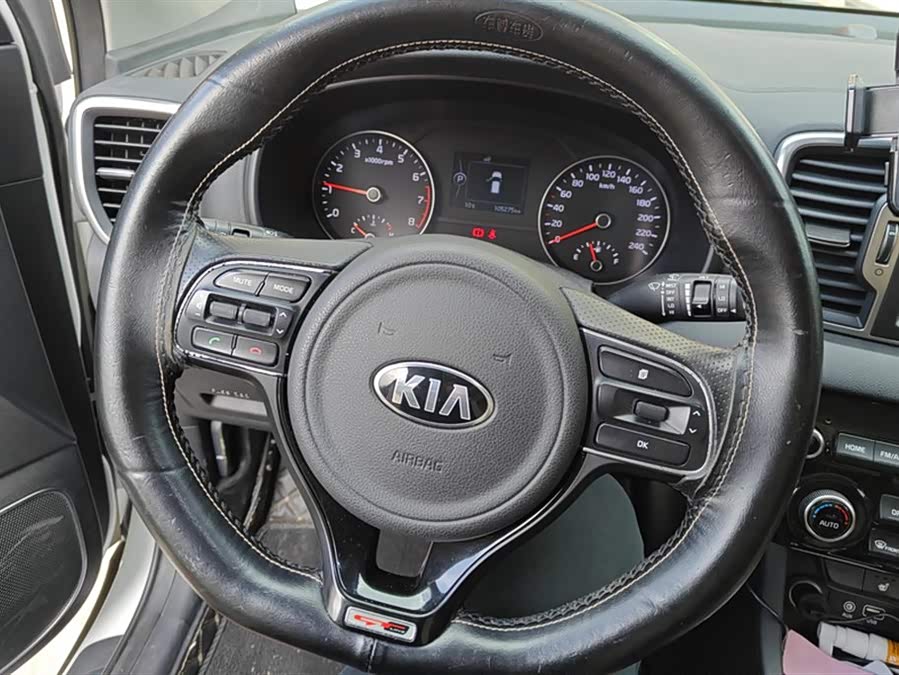 Kia KX5 2016 car image #16