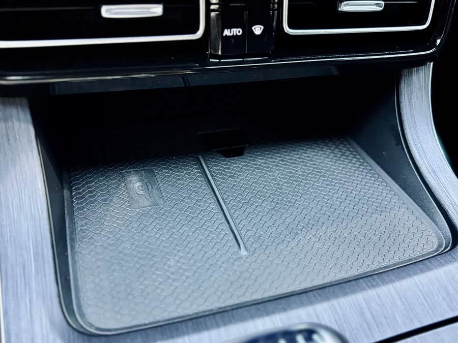 GAC Trumpchi GS8 2022 #16 GAC Trumpchi GS8 2022 car image #16