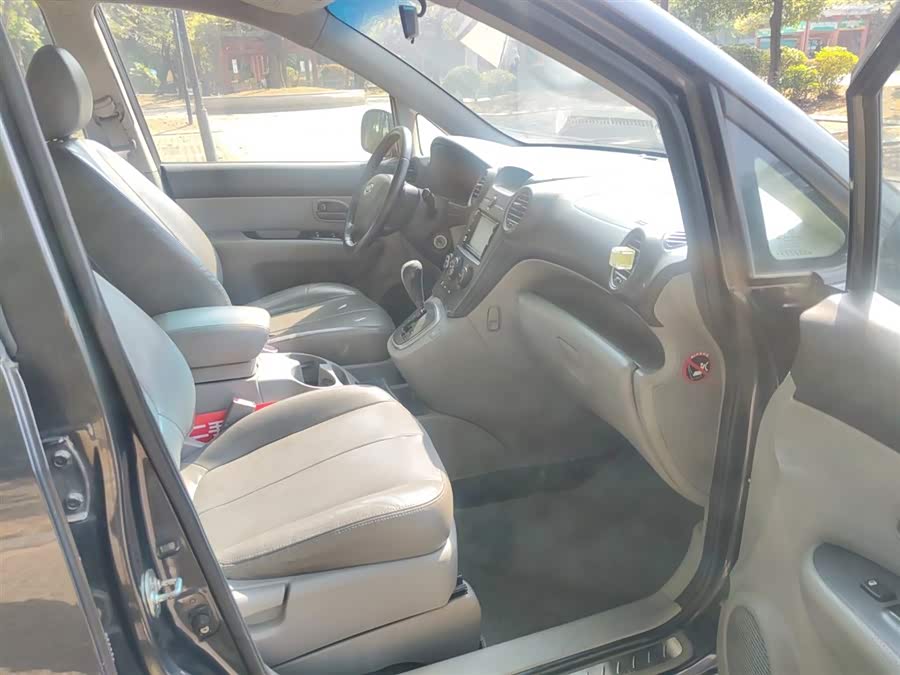 起亚 佳乐 2008 汽车图片 #16