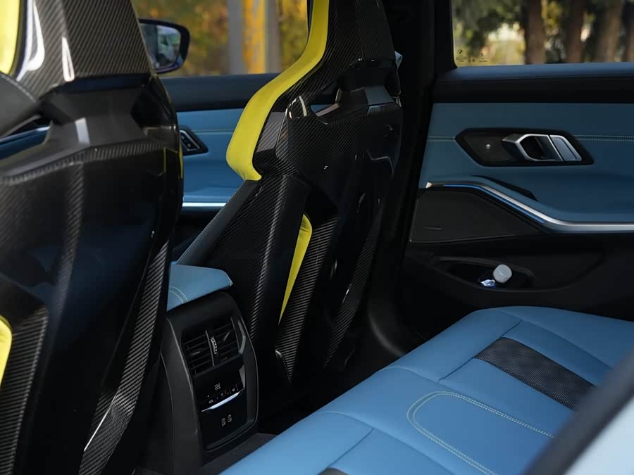 BMW M3 2023 изображение автомобиля #16