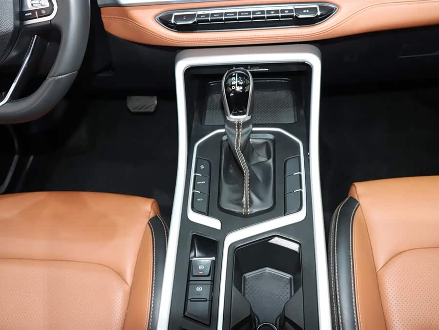 GEELY Vision X6 2020 car image #16