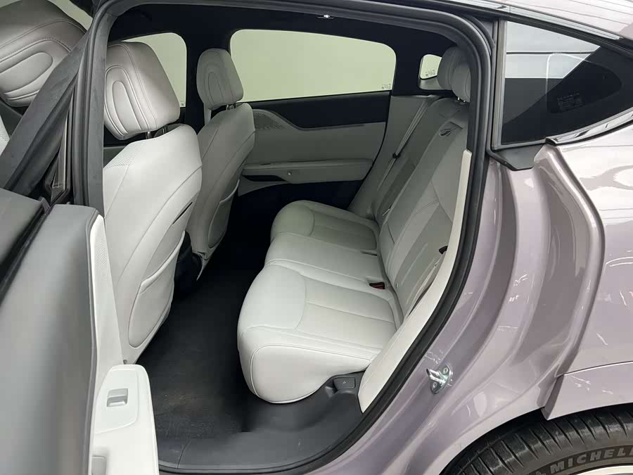 Xpeng G6 2025 #16 Xpeng G6 2025 car image #16