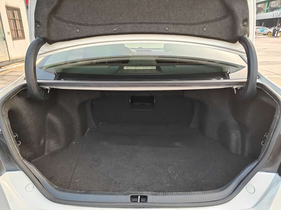 Toyota Camry 2017 car image #16