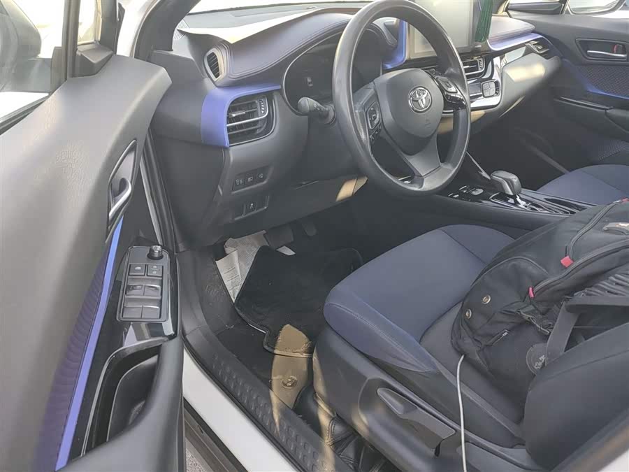 Toyota C-HR EV 2021 immagine di auto #16