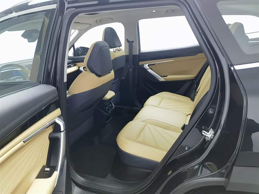 GEELY Boyue L 2024 car image #16
