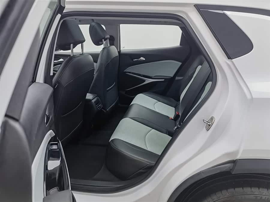 Chevrolet Charm 2022 car image #16