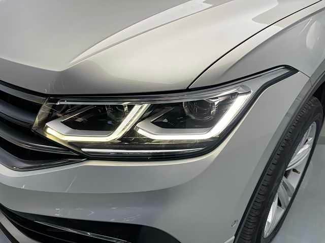 Volkswagen Tiguan L 2023 #16 Volkswagen Tiguan L 2023 car image #16