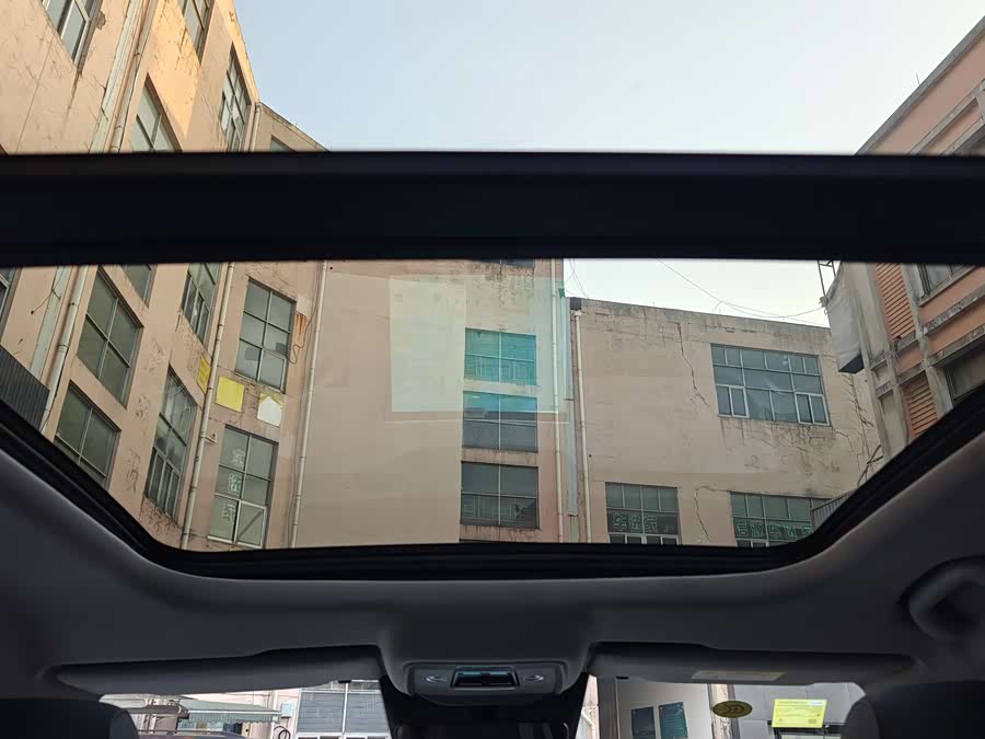 BYD Sea Lion 05 DM-i 2025 car image #16