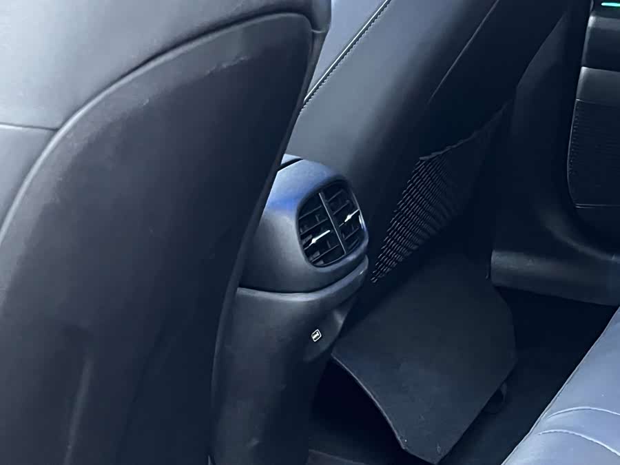 Hyundai Elantra 2022 car image #16