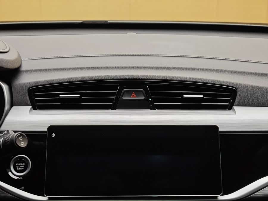 GEELY Boyue 2021 car image #16