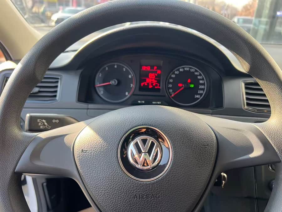 Volkswagen Santana 2021 car image #16