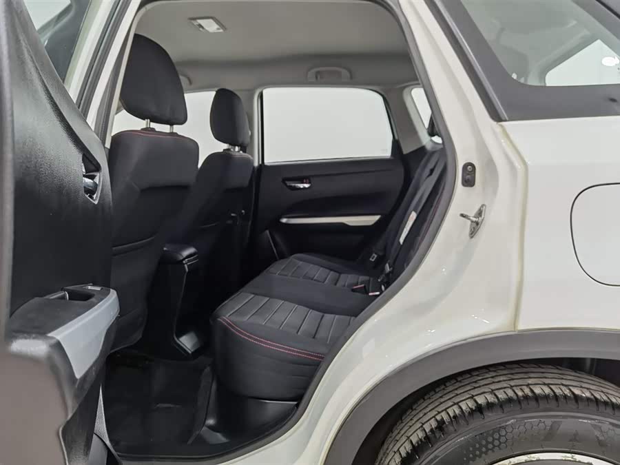 Soueast Vitara 2016 car image #16
