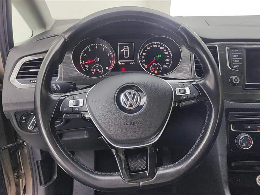 Volkswagen Golf Sportsvan 2017 #16 Volkswagen Golf Sportsvan 2017 car image #16