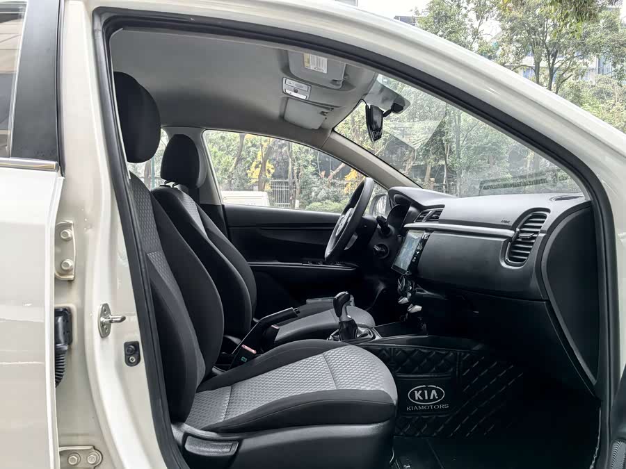 Kia 2017 #16 Kia 2017 car image #16
