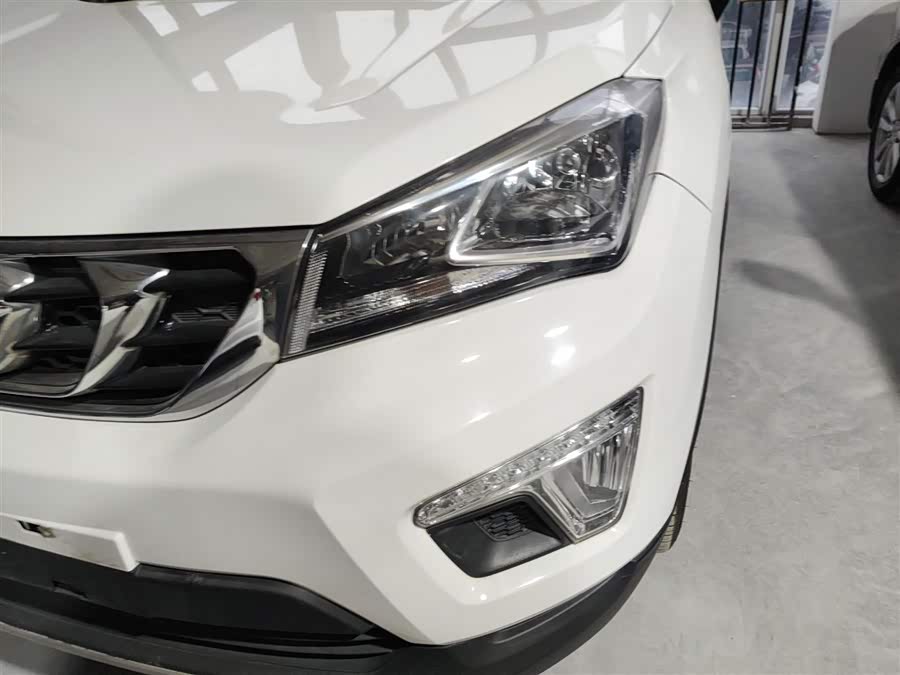 Changan CS15 2017 car image #16