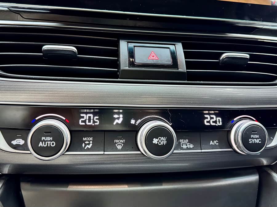 Honda Accord 2019 car image #16